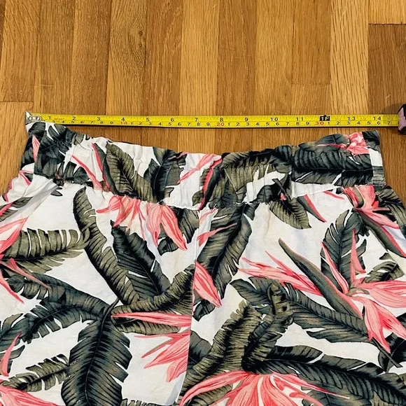*last chance* LOFT | High Waist Tropical Print Shorts - Pink and Green - Picture 10 of 14